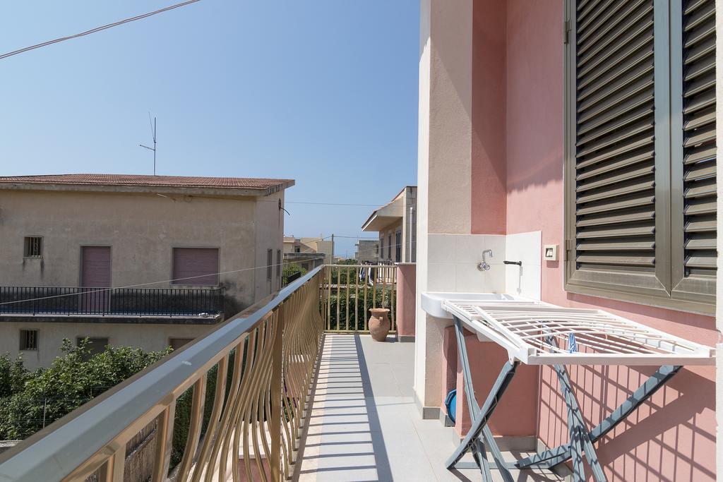 La Rosa Del Deserto Bed and Breakfast Scicli Δωμάτιο φωτογραφία