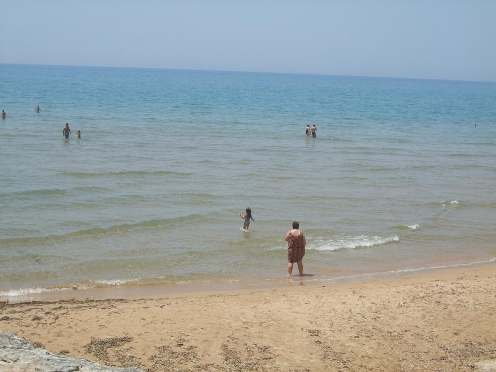 La Rosa Del Deserto Bed and Breakfast Scicli Εξωτερικό φωτογραφία